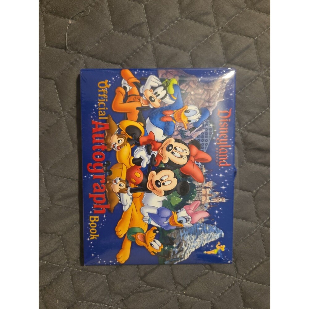 Disneyland Resort Official Autograph Book Mickey Minnie Disney Parks NEW SEALED